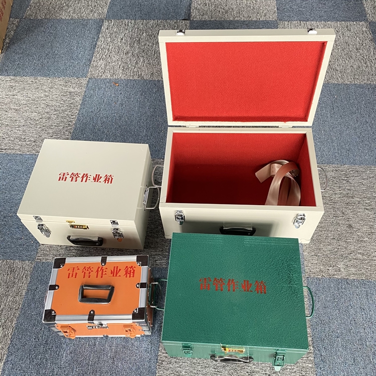 呈贡爆破工程作业箱如何选择？玻璃钢与传统材质的全面对比
